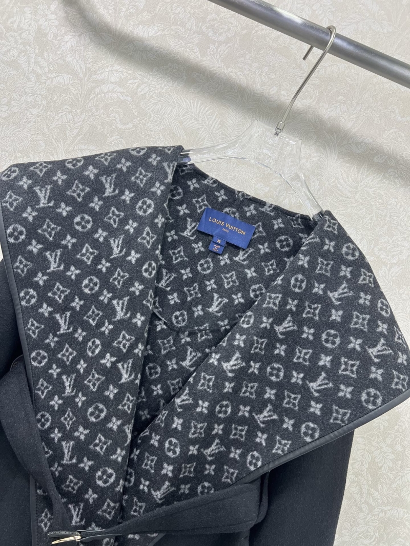 l0vis Vvtt0n outwear